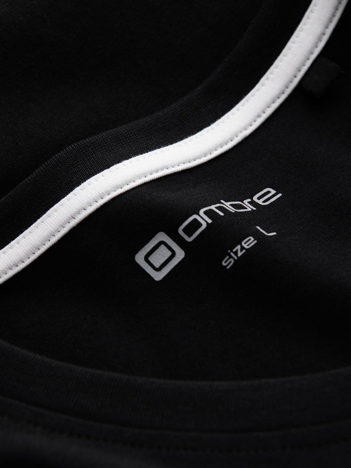 Men's V-NECK T-shirt with elastane - black V3 OM-TSCT-0106