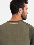 Cotton men's sweater with patch and raglan sleeves - olive V2 OM-SWSW-0121