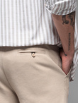 Męskie krótkie spodenki SLIM FIT z melanżowej strukturalnej dzianiny – piaskowe V3 OM-SRCS-0166