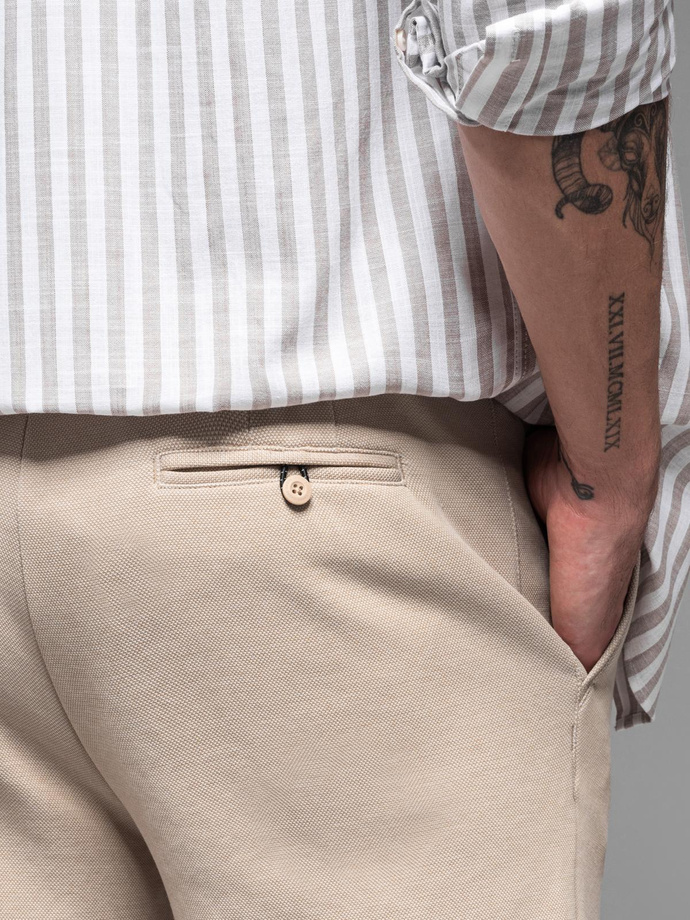 Męskie krótkie spodenki SLIM FIT z melanżowej strukturalnej dzianiny – piaskowe V3 OM-SRCS-0166