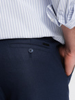 Spodnie męskie klasyczne chino SLIM FIT - granatowe V1 OM-PACP-0182