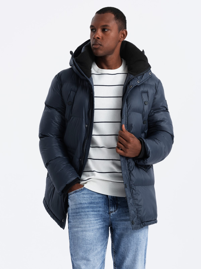 Męska długa kurtka puffer z zapinanymi kieszeniami – granatowa V3 OM-JALJ-0186