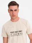 T-shirt męski z nadrukiem i okrągłym dekoltem – kremowy V2 OM-TSFP-0187
