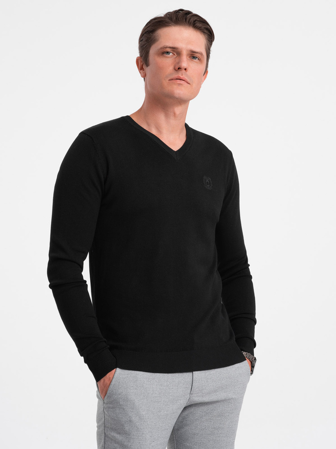 Elegant men's sweater with a v-neck - black V1 OM-SWBS-0107