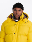 Kurtka męska typu puffer z podszewką w kratę – żółta V3 OM-JAHP-0205