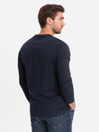 Męski longsleeve bez nadruku z dekoltem w serek - granatowy V5 OM-LSBL-0108