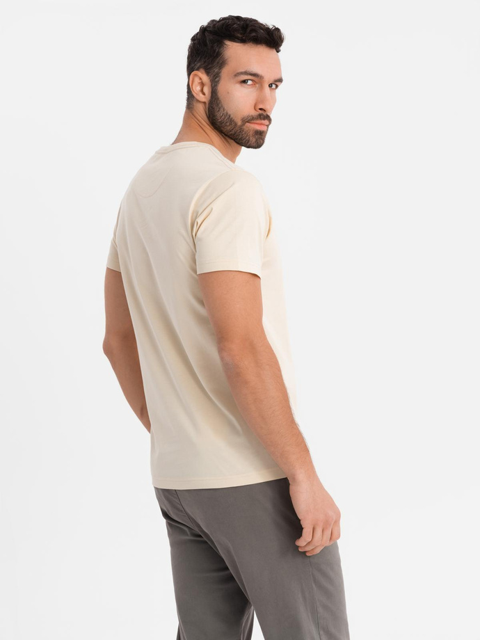Męski bawełniany t-shirt z printowaną kieszonką  – kremowy V2 OM-TSPT-0228