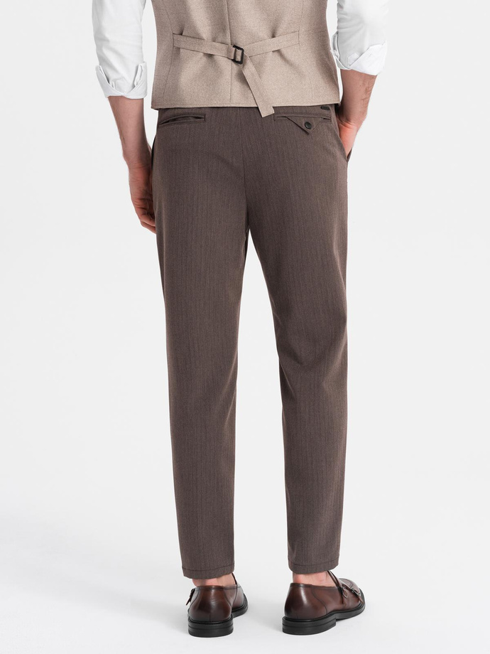 Spodnie męskie chino z gumką w pasie SLIM FIT - czekoladowe V2 OM-PACP-0158