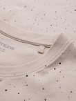 Męski bawełniany t-shirt z nadrukiem i okrągłym dekoltem – beżowy V2 OM-TSFP-0186