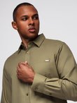 Men's cotton shirt with pocket REGULAR FIT - olive V2 OM-SHCS-0147
