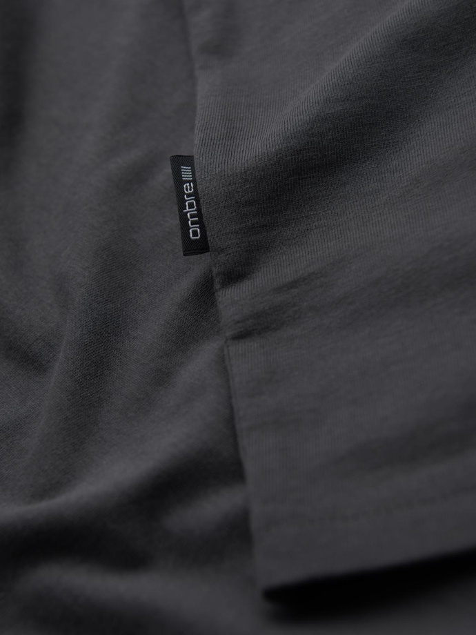 Męska klasyczna bawełniana koszulka z dekoltem w serek BASIC – grafitowa V3 OM-TSBS-0237