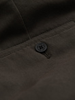Klasyczne spodnie męskie chino z delikatną teksturą - khaki V2 OM-PACP-0188