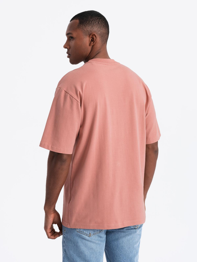Bawełniany t-shirt męski LOOSE FIT  z okrągłym dekoltem – różowy V5 OM-TSBC-0234 