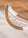 Męski t-shirt z elastanem z kolorowymi rękawami - brązowy V1 OM-TSCT-0176