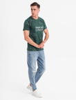 Męski t-shirt z nadrukiem i okrągłym dekoltem – zielony V3 OM-TSFP-0187