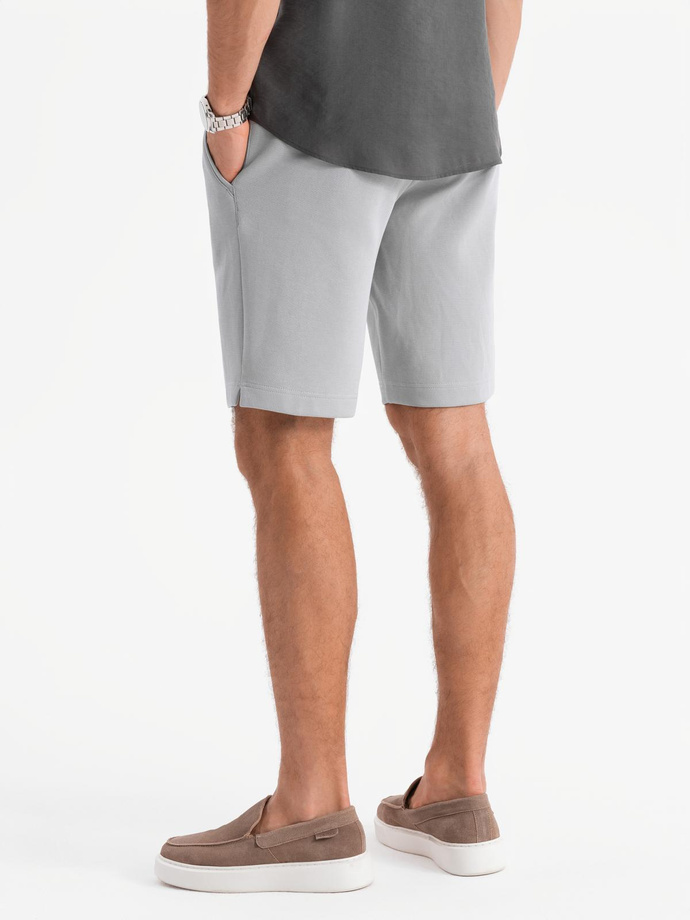 Męskie szorty ze strukturalnej dzianiny SLIM FIT – jasnoszare V4 OM-SRCS-0169