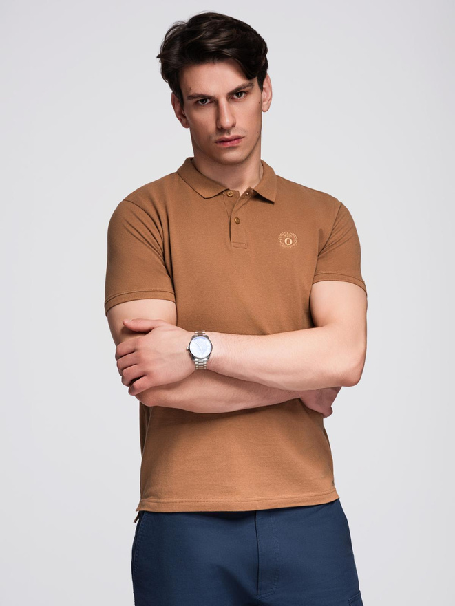 Męska koszulka polo jednokolorowa BASIC z dzianiny pique - brązowa V23 OM-POBS-0100