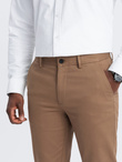 Spodnie męskie chino SLIM FIT z delikatną teksturą - brązowe V2 OM-PACP-0190