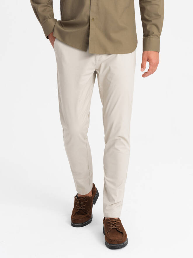 Jednolite spodnie chino męskie SLIM FIT – beżowe V2 OM-PACP-0183