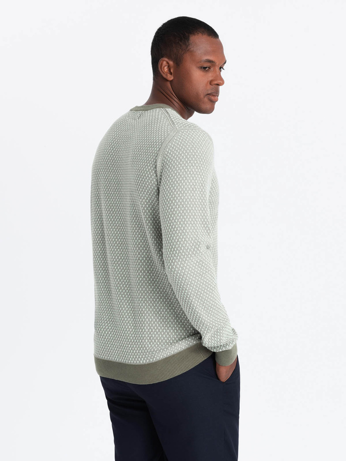 Dzianinowy męski sweter RELAXED FIT we wzory – oliwkowy V2 OM-SWSW-0111