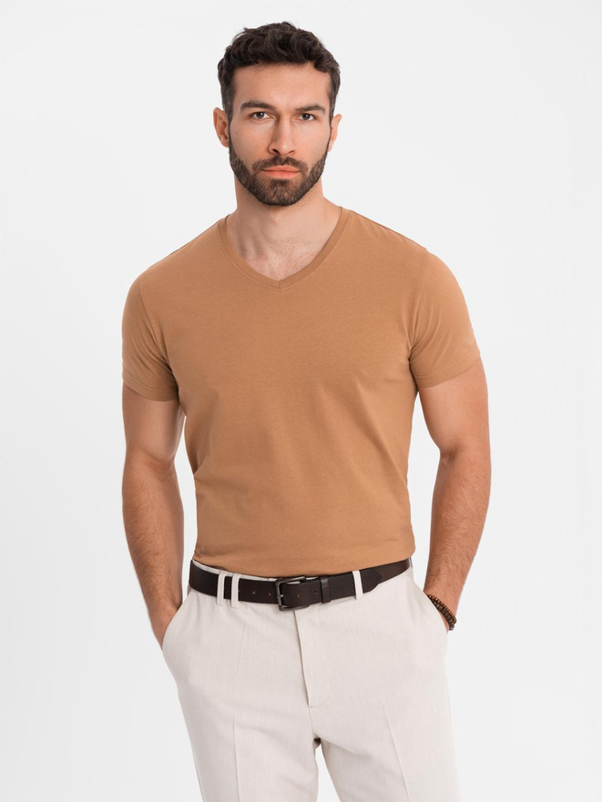 Men's BASIC classic cotton T-shirt with a v-neck - brown V9 OM-TSBS-0237