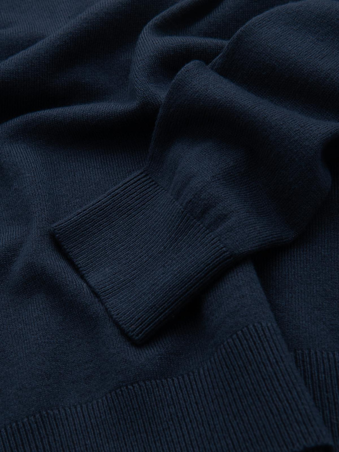Classic men's sweater with round neckline - navy blue V9 OM-SWBS-0106