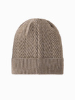 Dzianinowa czapka męska o sweterkowym splocie z naszywką – popielata V6 OM-ACWH-0122