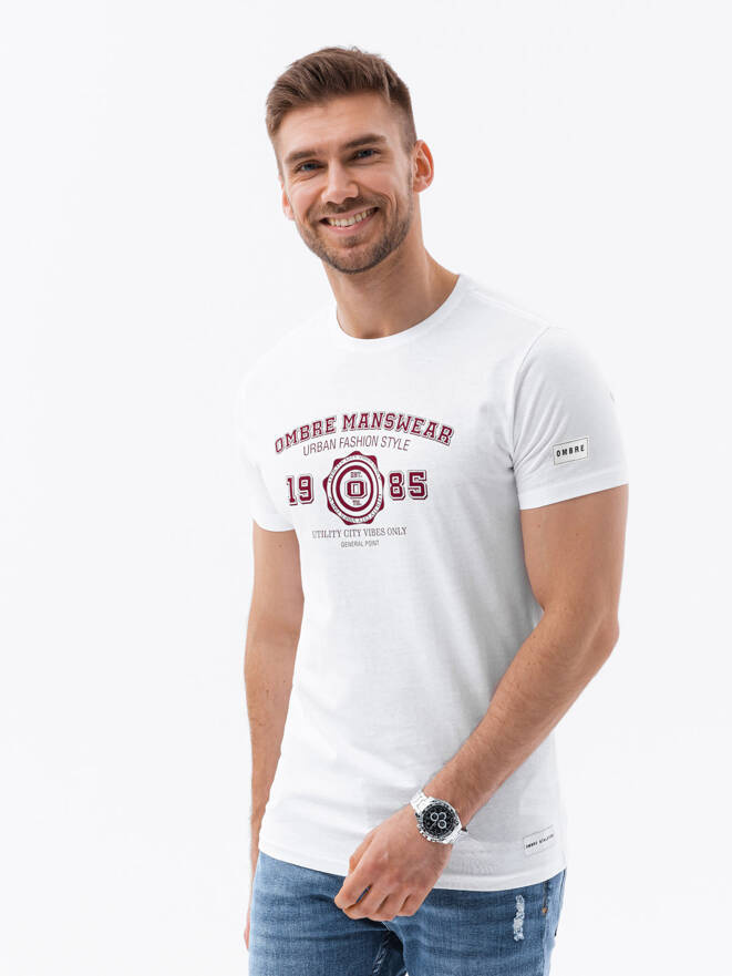 Bawełniany męski t-shirt z nadrukiem w stylu college – biały V1 OM-TSPT-0137