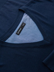 Elegant men's sweater with a v-neck - navy blue V22 OM-SWBS-0107