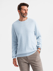 Melanżowy sweter męski ze strukturalnej dzianiny – błękitny V2 OM-SWSW-0142