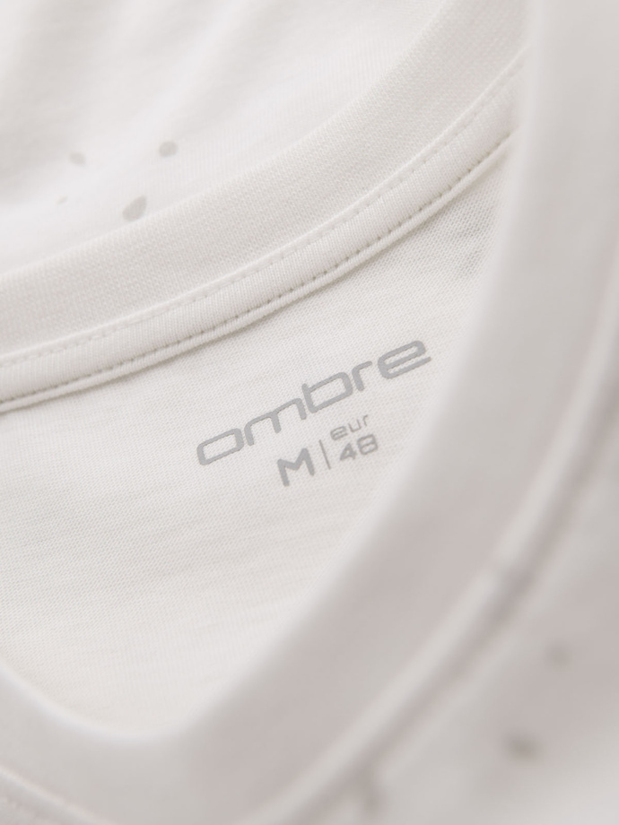 Men's printed t-shirt with round neckline - white V1 OM-TSFP-0187