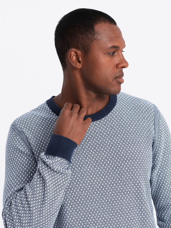 Dzianinowy sweter męski RELAXED FIT we wzory – granatowy V1 OM-SWSW-0111
