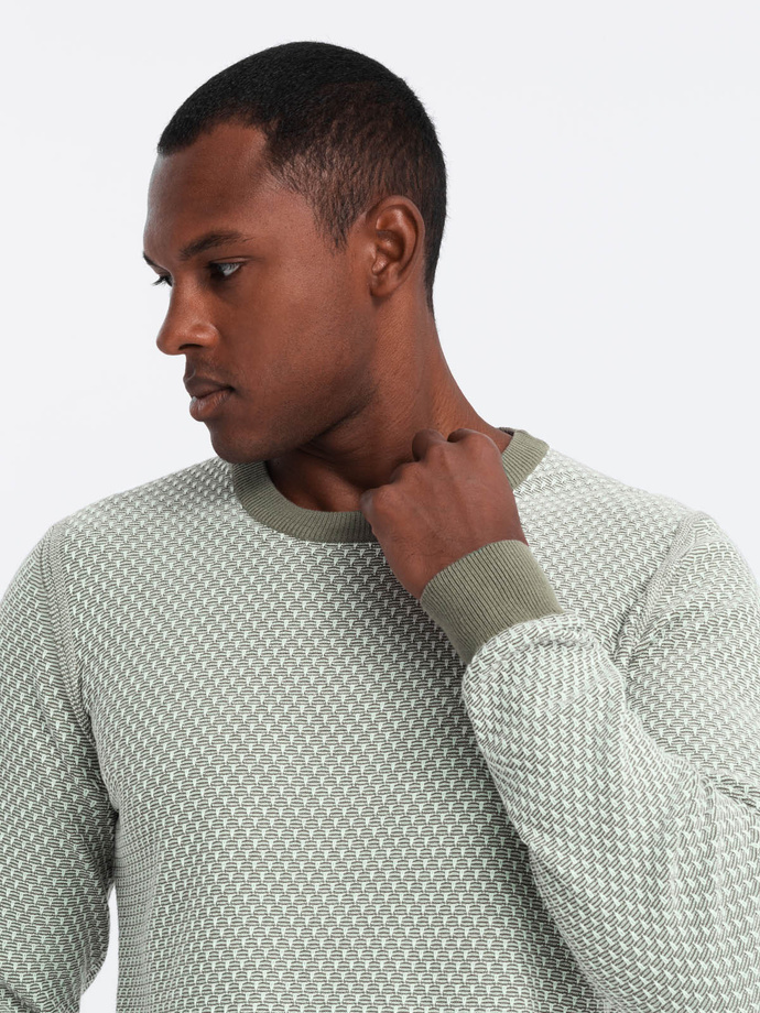 Dzianinowy męski sweter RELAXED FIT we wzory – oliwkowy V2 OM-SWSW-0111