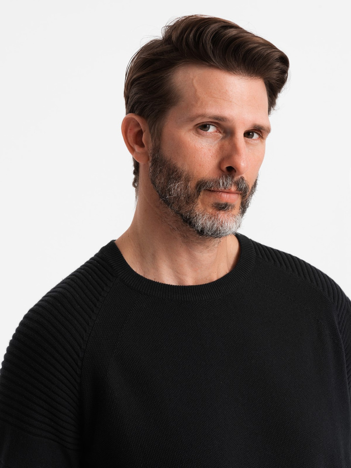 Men's raglan sweater with ribbed sleeves - black V2 OM-SWSW-0144
