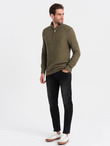 Dzianinowy sweter męski z rozpinaną stójką - oliwkowy V6 OM-SWZS-0105