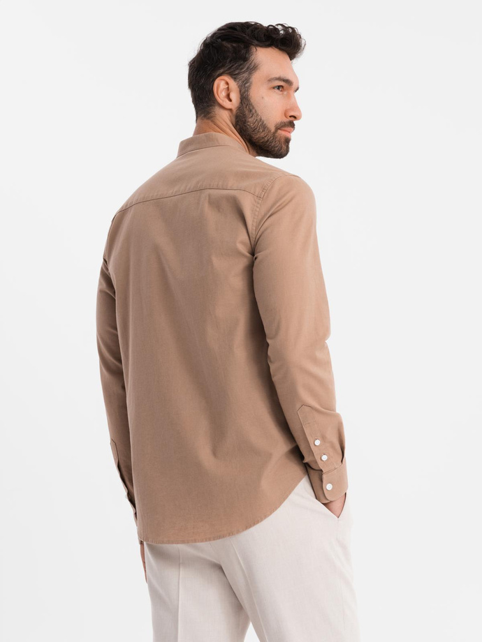 Lniana koszula męska ze stójką i kieszenią REGULAR FIT – jasnobrązowa V7 OM-SHCS-0161