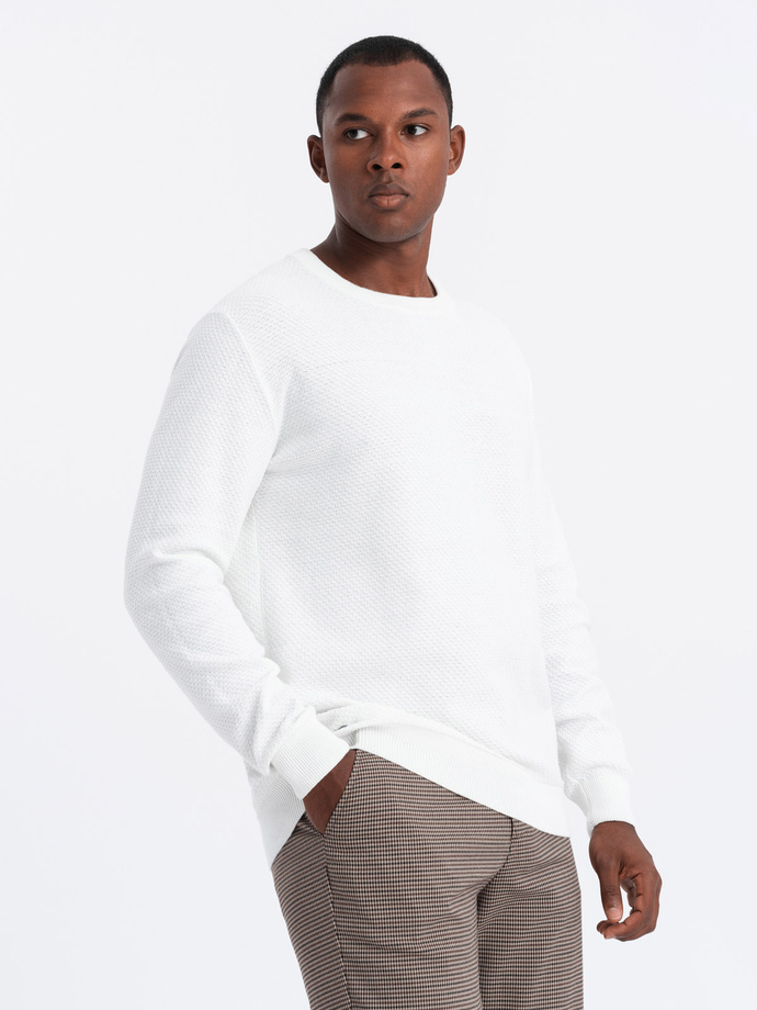 Sweter męski RELAXED FIT z dzianiny o diamentowym splocie – złamana biel V1 OM-SWSW-0110