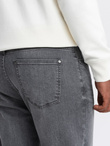 Męskie spodnie jeansowe TAPERED FIT z przeszyciami i podwiniętymi nogawkami – szare V2 OM-PADP-0161
