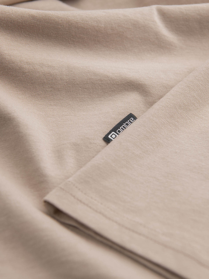 Męski longsleeve BASIC z okrągłym dekoltem - beżowy V8 OM-LSBL-0106