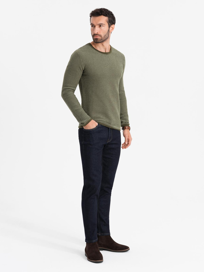 Dzianinowy męski sweter w strukturalne kropki – oliwkowy V2 OM-SWSW-0118 