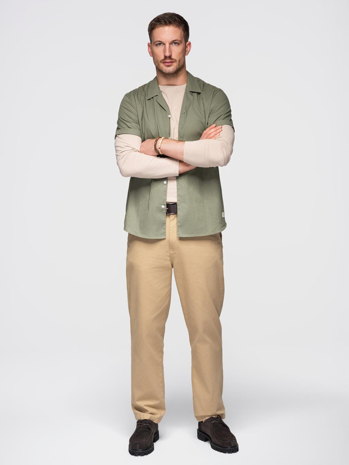 Koszula męska z krótkim rękawem i kubańskim kołnierzem - khaki V4 OM-SHSS-0168