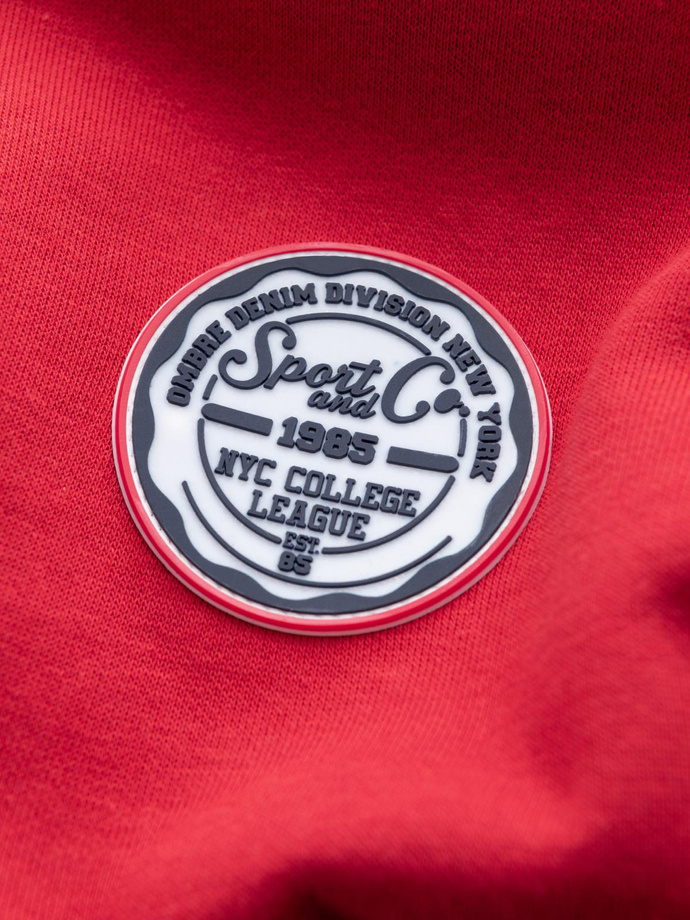 Men's non-stretch sweatshirt with round neckline and patch - red V1 B1713