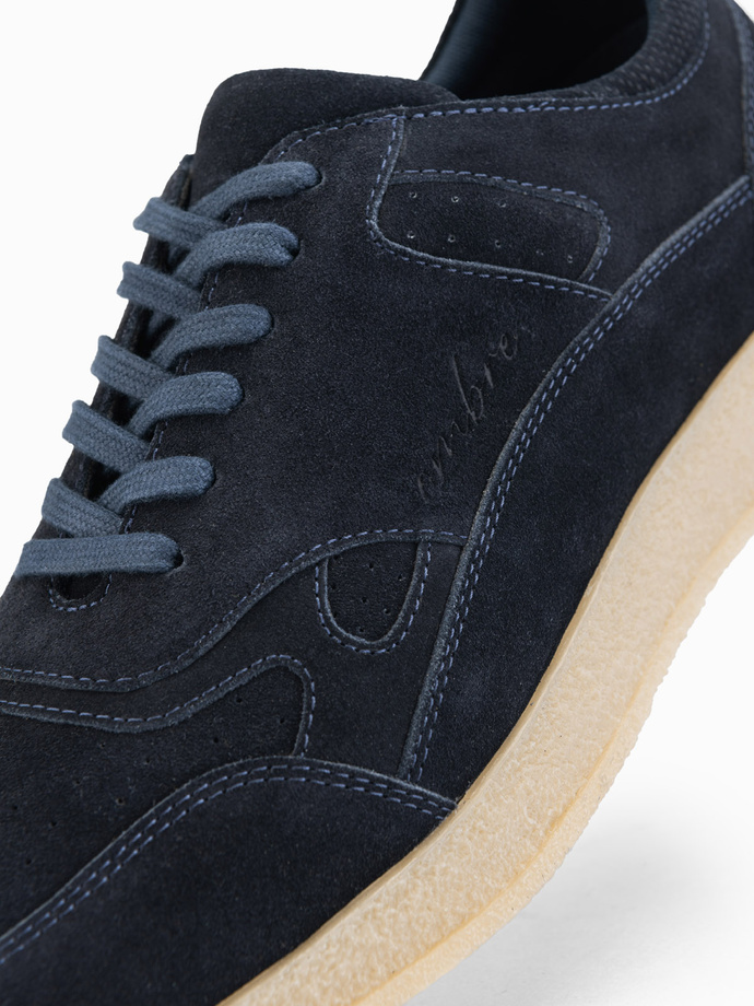 Lekkie męskie sneakersy zamszowe w stylu sportowym – granatowe V2 OM-FOSL-0205