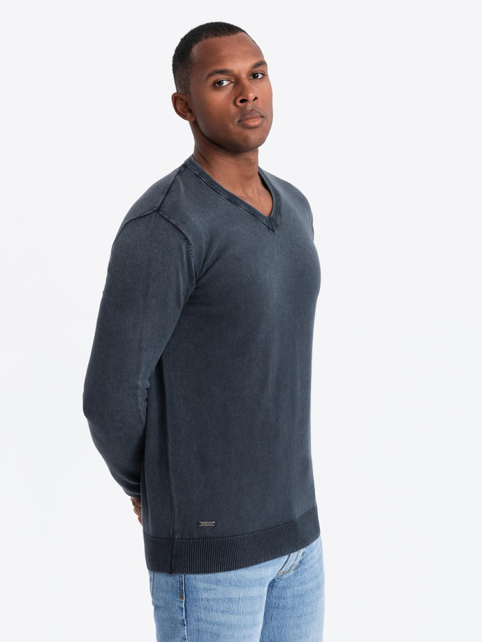 Washed men's sweater with v-neck - navy blue V2 OM-SWOS-0108