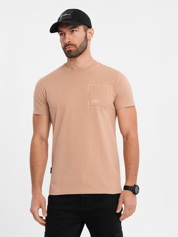 Bawełniany męski t-shirt z nadrukiem na kieszonce – jasnobrązowy V7 OM-TSPT-0154