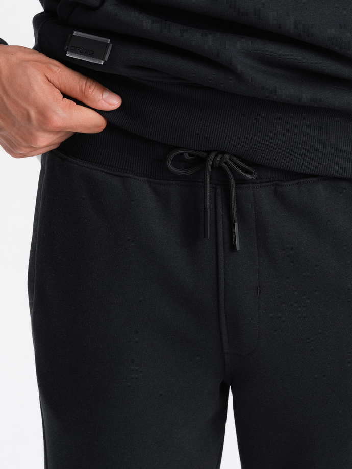 Bawełniane spodnie męskie dresowe joggery BASIC – czarne V9 OM-PABS-0174