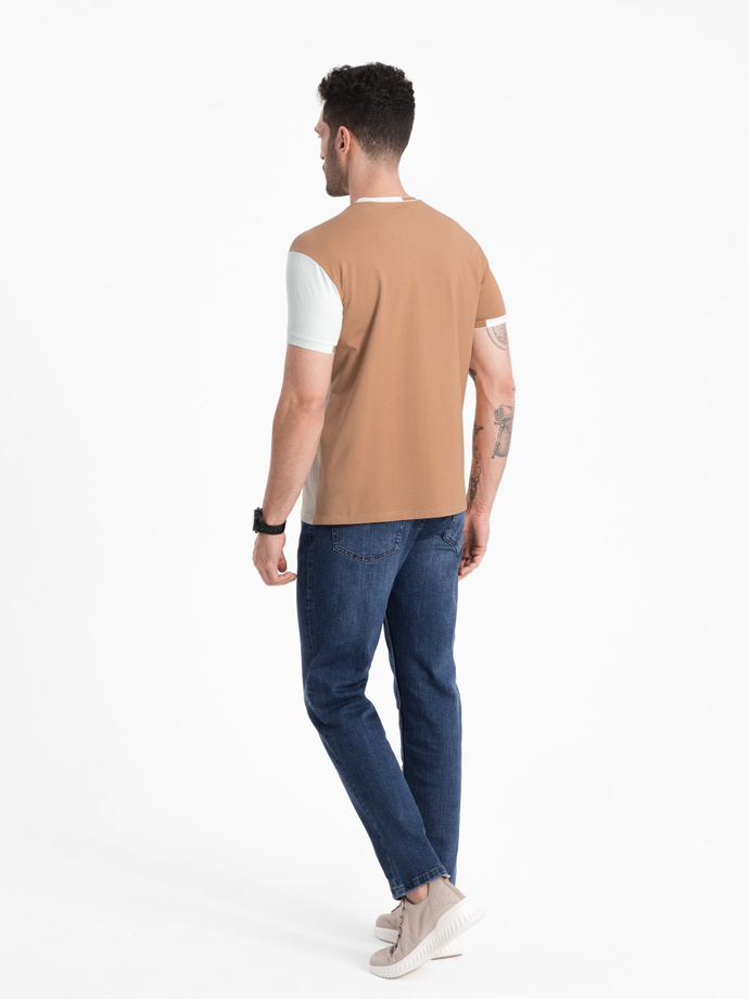 Męski t-shirt z elastanem z kolorowymi rękawami - brązowy V1 OM-TSCT-0176
