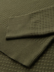 Strukturalny sweter męski z okrągłym dekoltem  – oliwkowy V1 OM-SWSW-0181