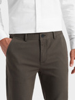 Klasyczne spodnie męskie chino z delikatną teksturą - khaki V2 OM-PACP-0188