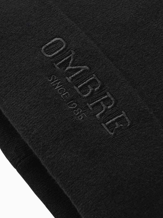 Dzianinowa męska czapka beanie z haftowanym napisem – czarna V1 OM-ACWH-0120